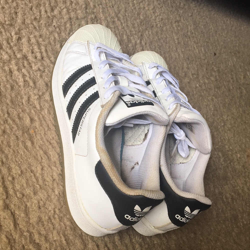 adidas women’s size 5
